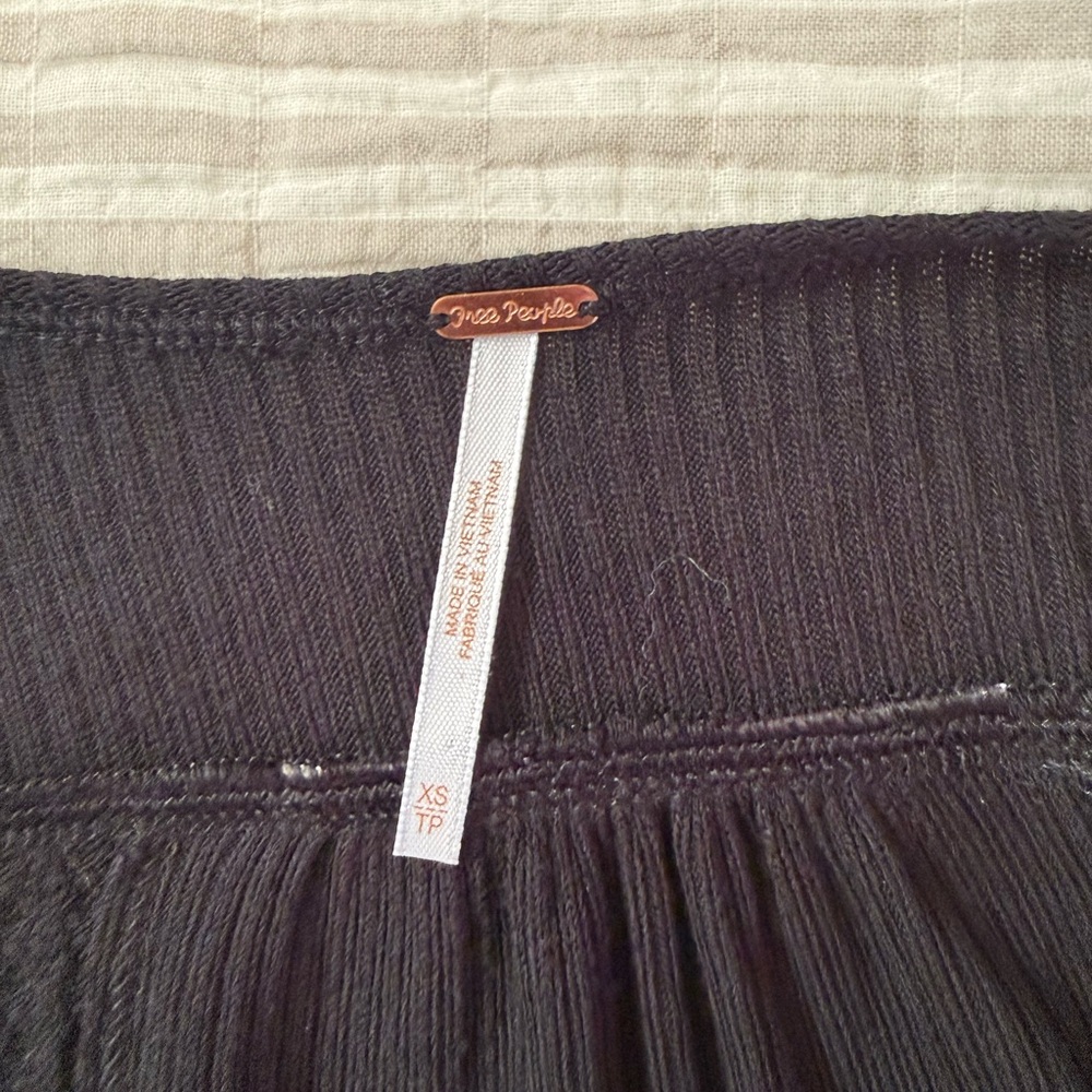 Free People Black Button-Front Blouse - Picture 4 of 4